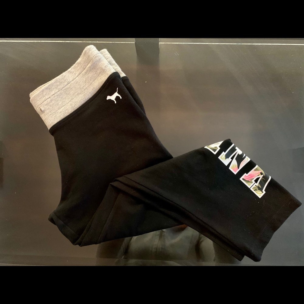 Pink Victoria’s Secret Yoga/XS